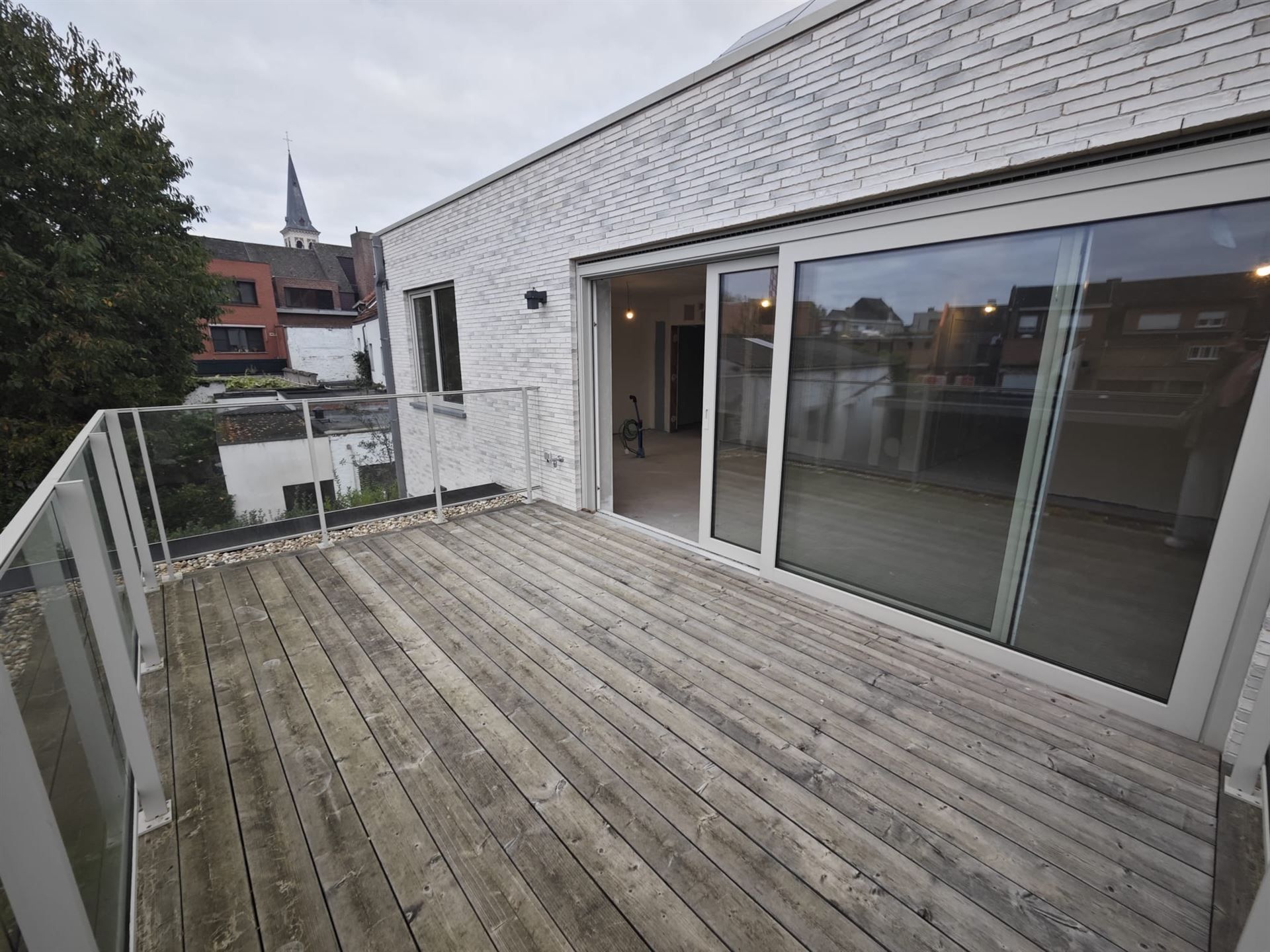 Appartement 1ste verdieping, 3 slaapkamers, ruim terras foto 7