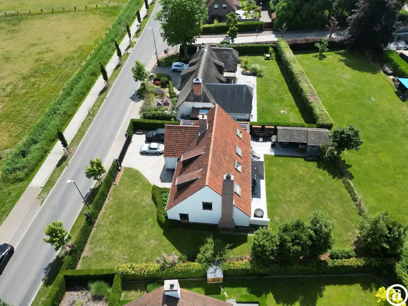 Charmante villa met zonnige tuin, op fietsafstand van het centrum en de zee foto 7
