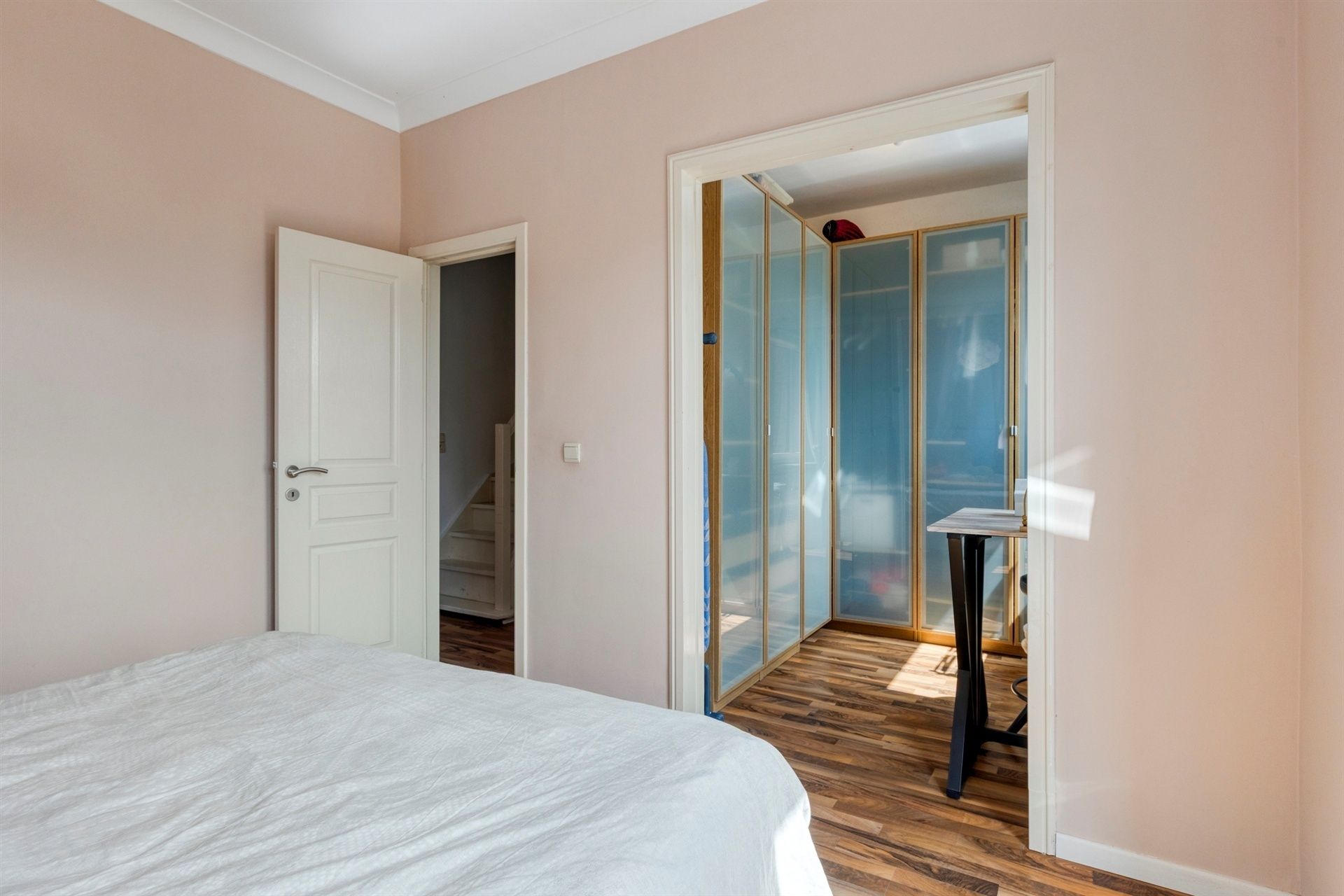 Instapklare, volledig gerenoveerde woning met 3 kamers foto 12