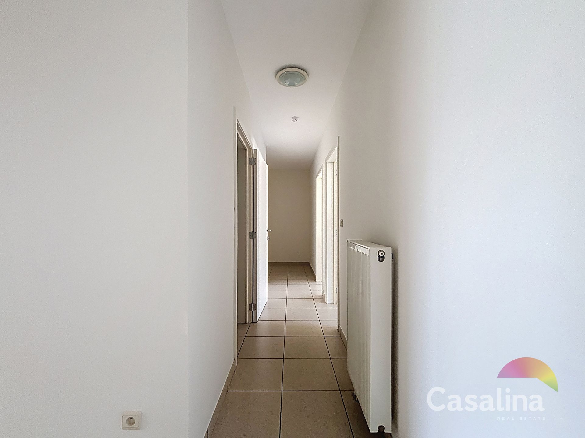 Ruim drie slaapkamer appartement te huur  foto 8