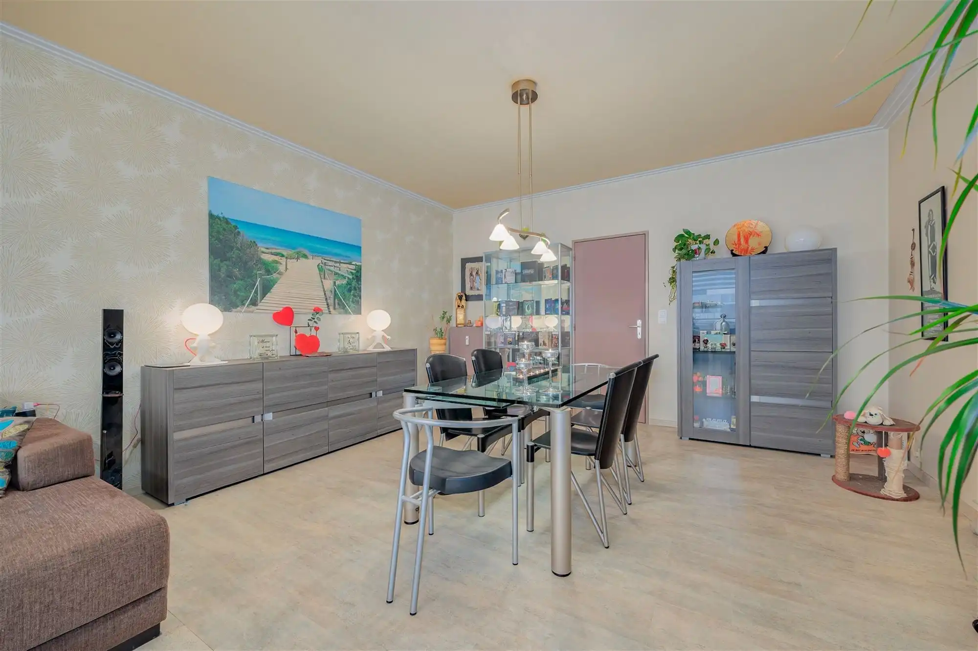 Instapklaar appartement met 2 slaapkamers in Merksem foto 3