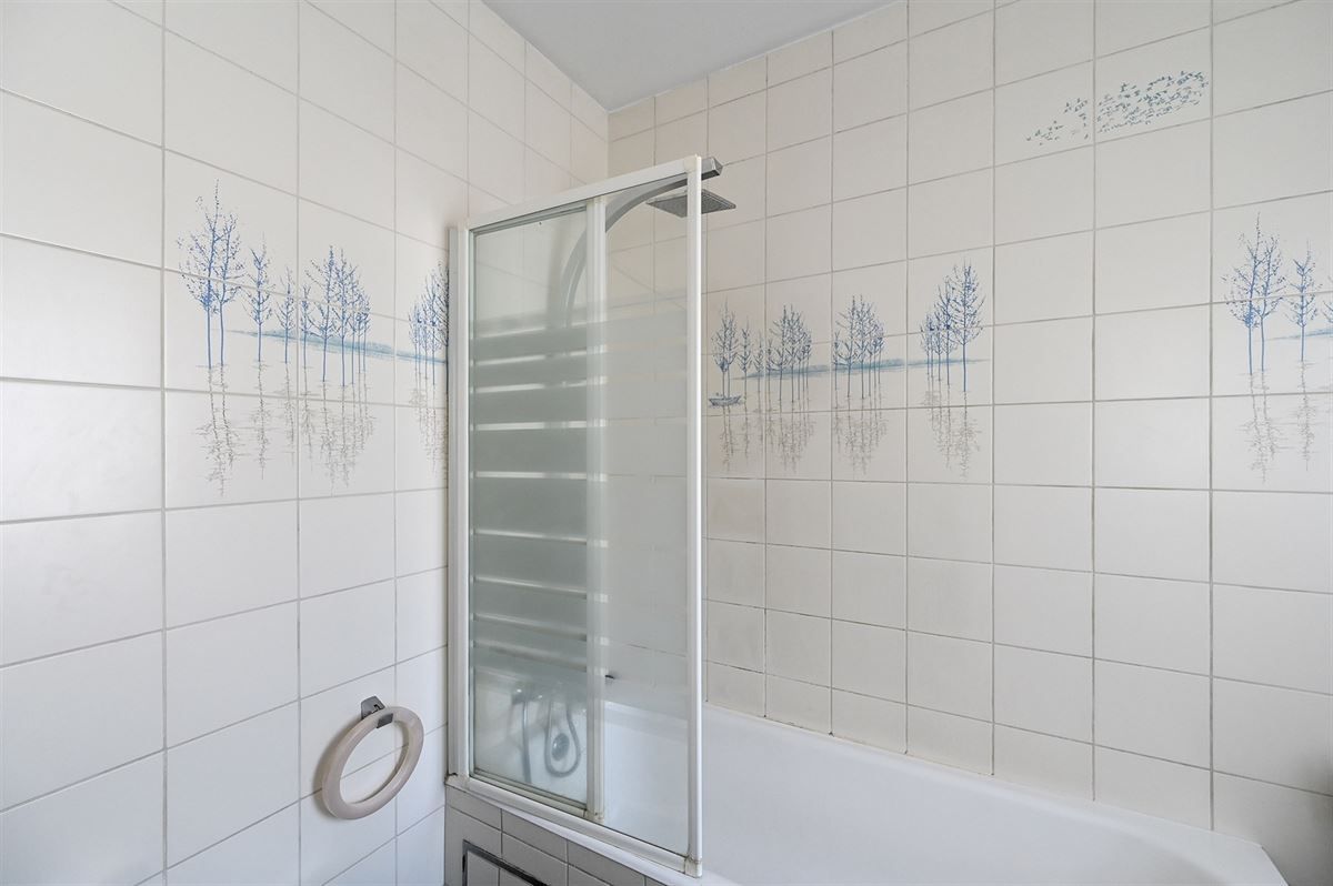 Mooie villa met veel potentieel in de populaire wijk "De Sterre"

 foto 27