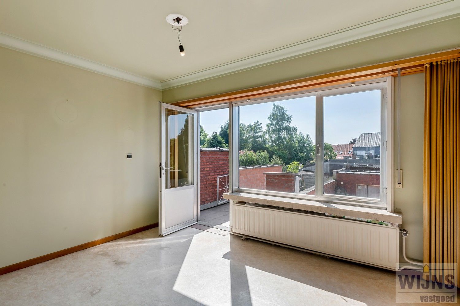 Te renoveren woning met 3 slaapkamers en tuin foto 15