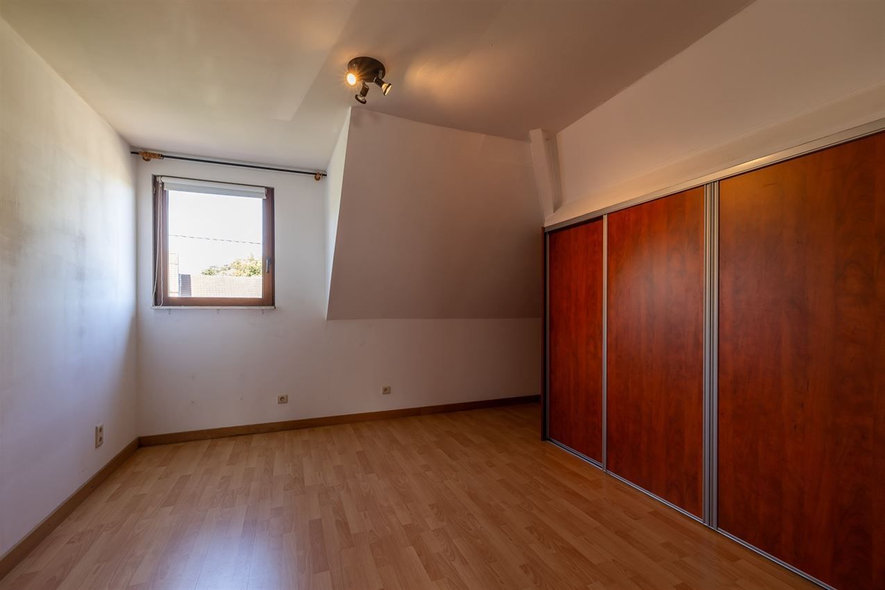 Charmante opgefriste woning op geliefde ligging met 3slk. foto 22