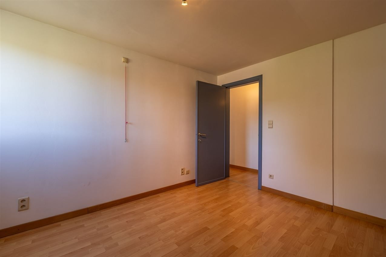 label d, mooie tuin op zuidoosten, instapklaar foto 22