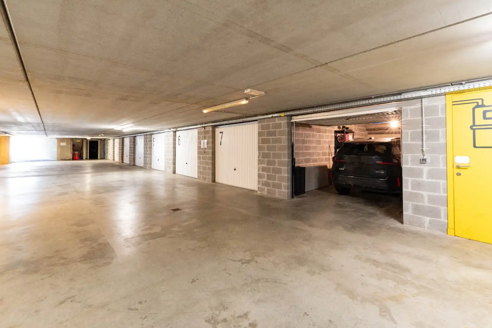 Ondergrondse garagebox nabij Centraal Station foto 7