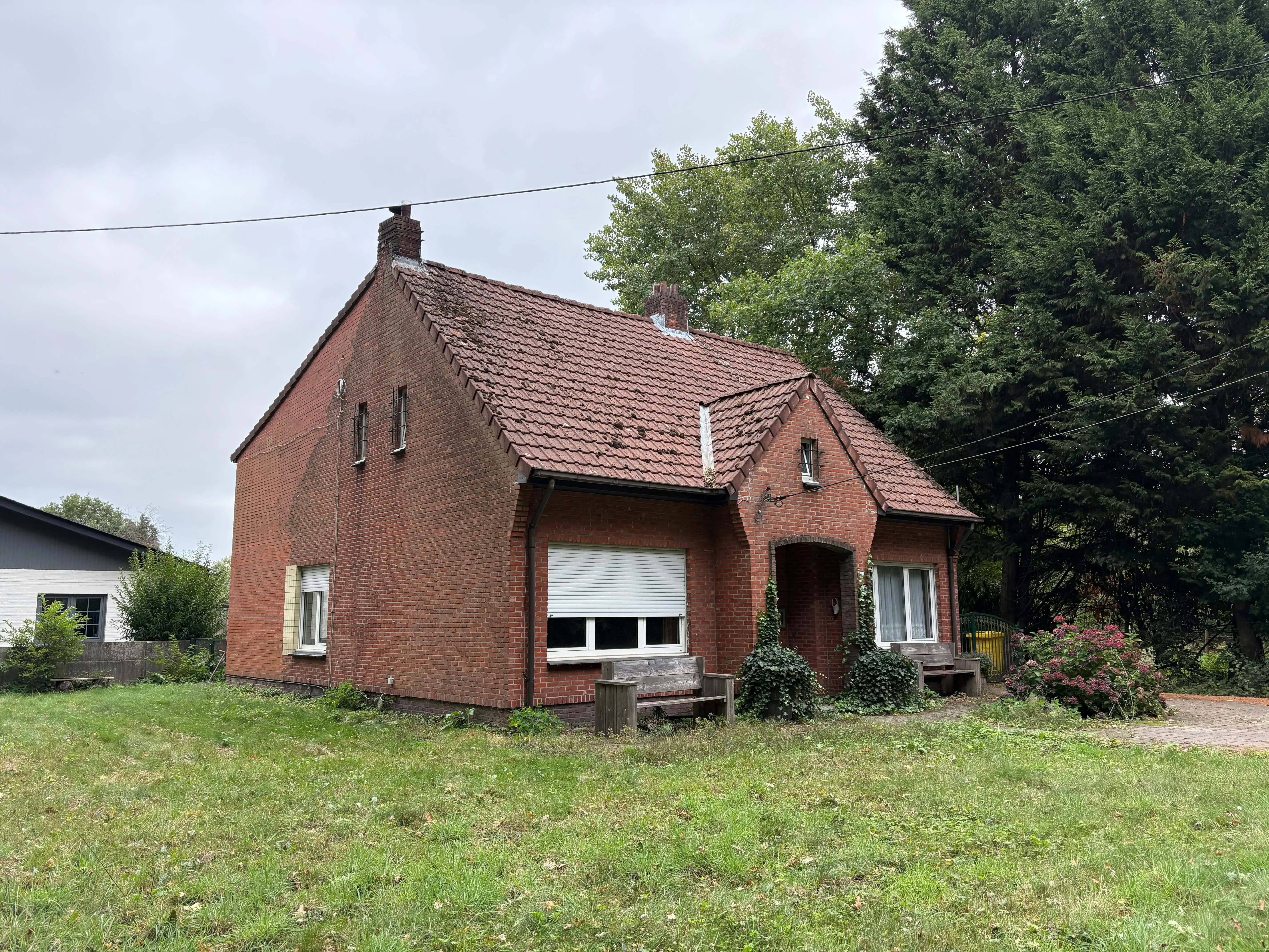 Te renoveren te koop met 4 à 5 slaapkamers te Essen-Wildert! foto 4