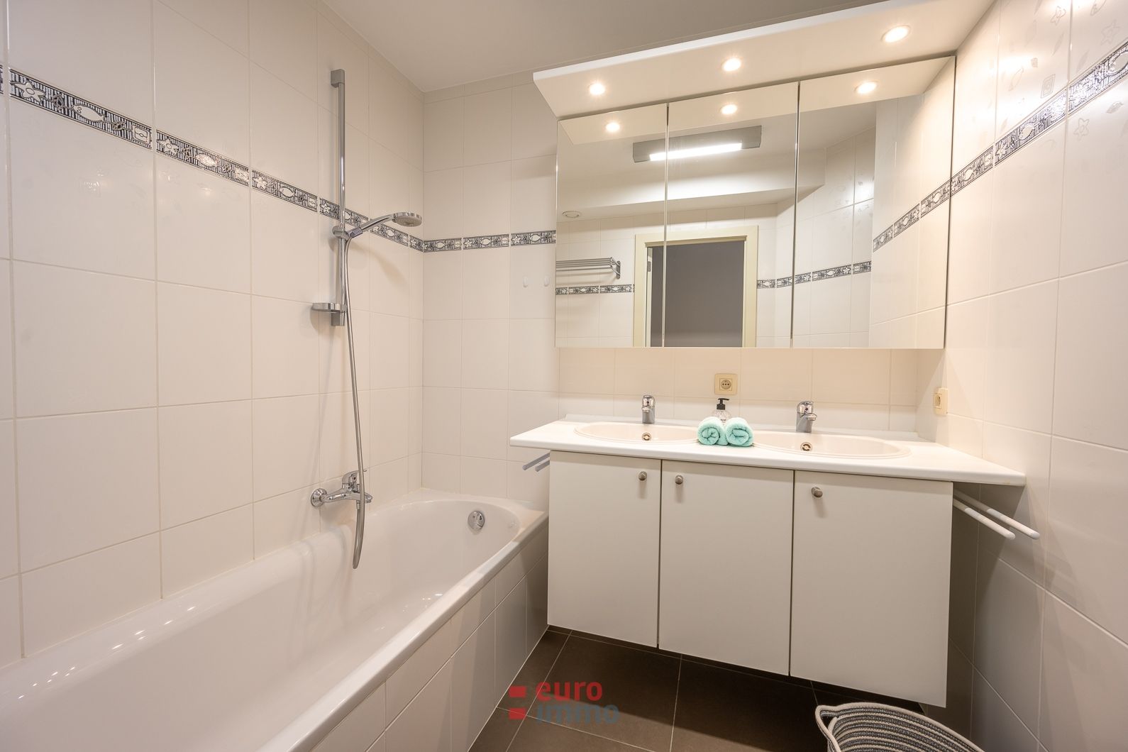 Luxe appartement aan de Zeedijk van onze trotse badstad! foto 12