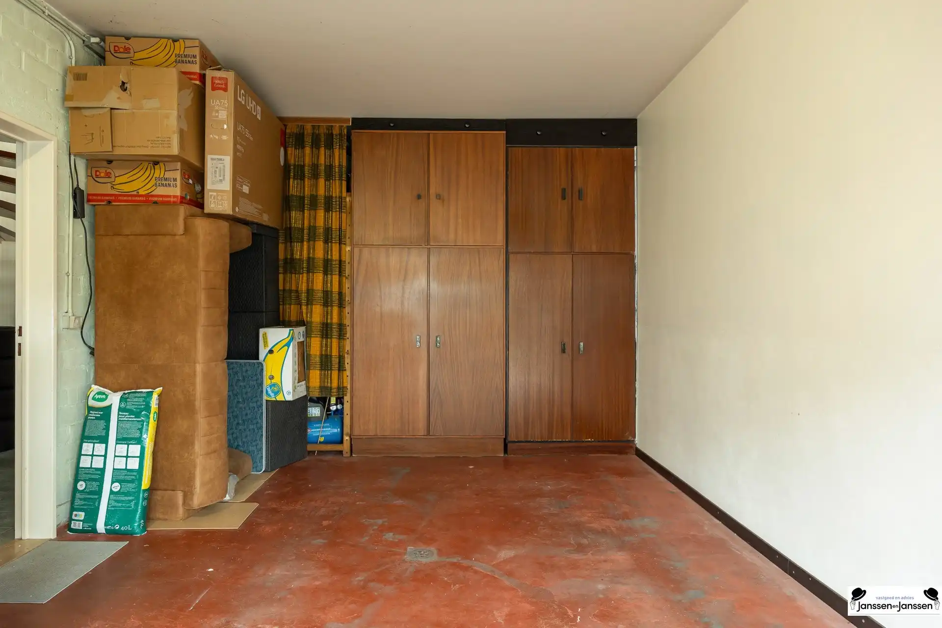 Lichtrijke gezinswoning met tuin in een rustige wijk! foto 18