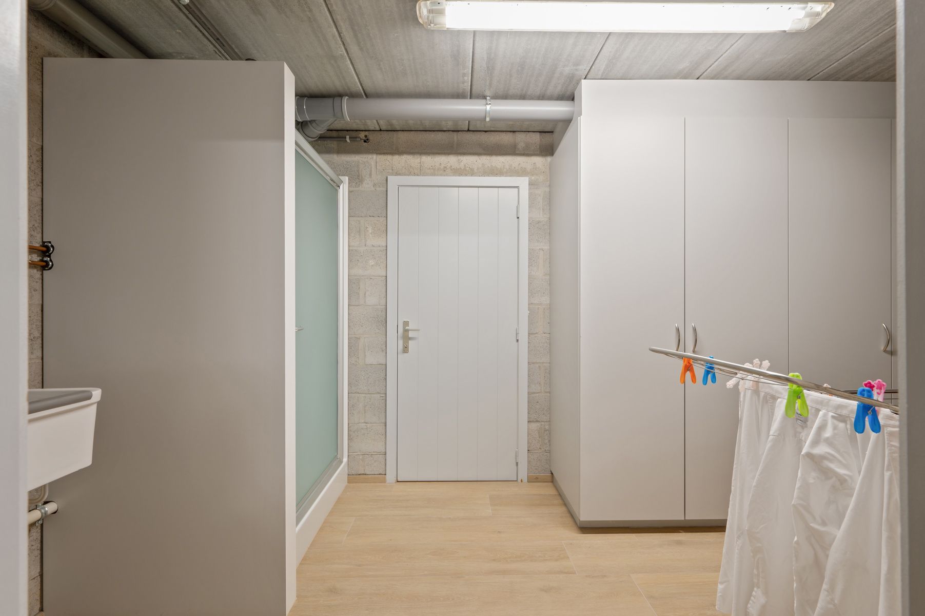 Prachtige villa in tijdloze architectuur te SCHRIEK foto 29