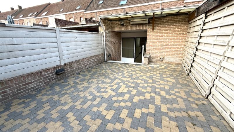 Gezellige te renoveren rijwoning met 4 kamers en garage foto 14