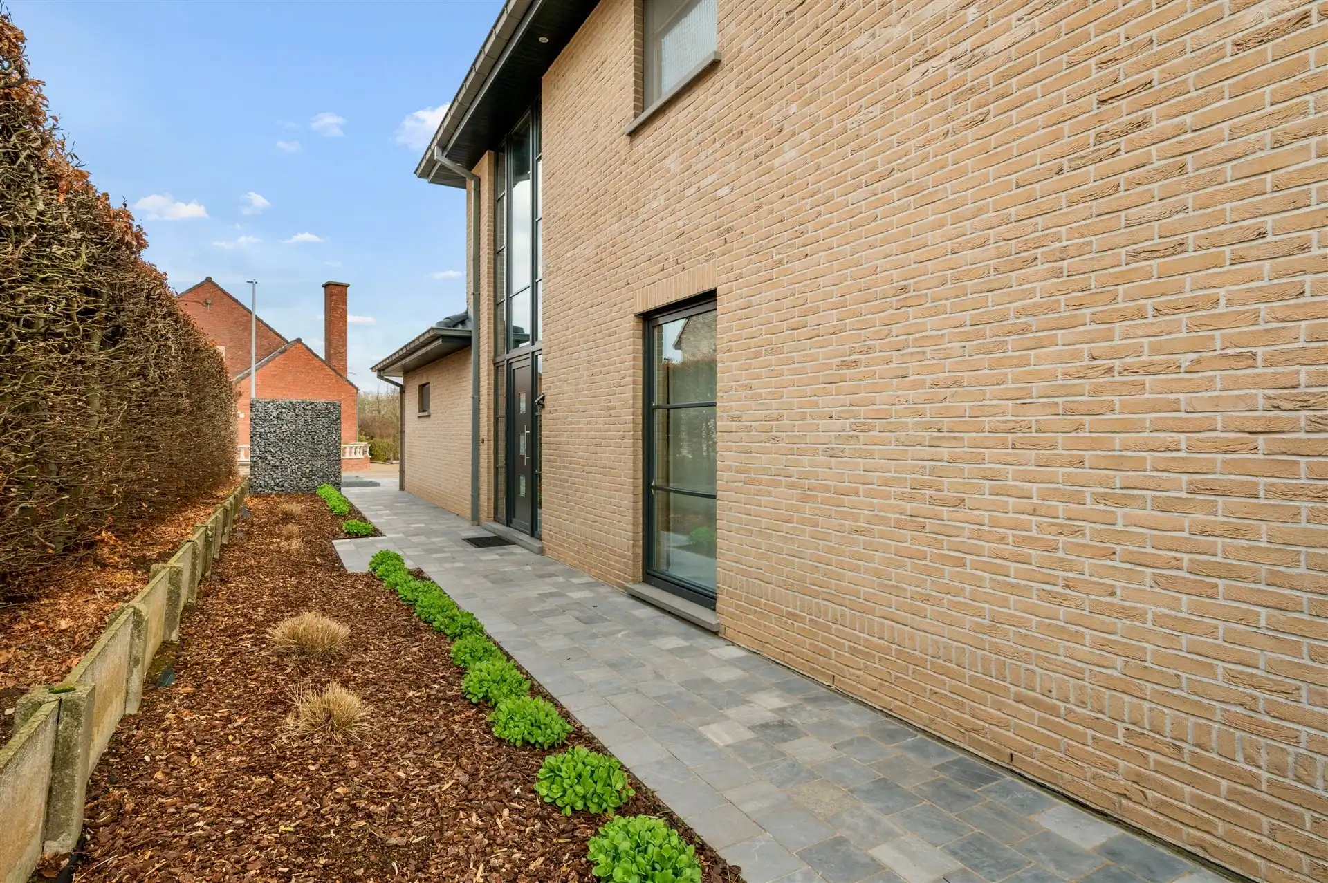 Prachtige woning in doodlopende straat vlakbij de markt  foto 2