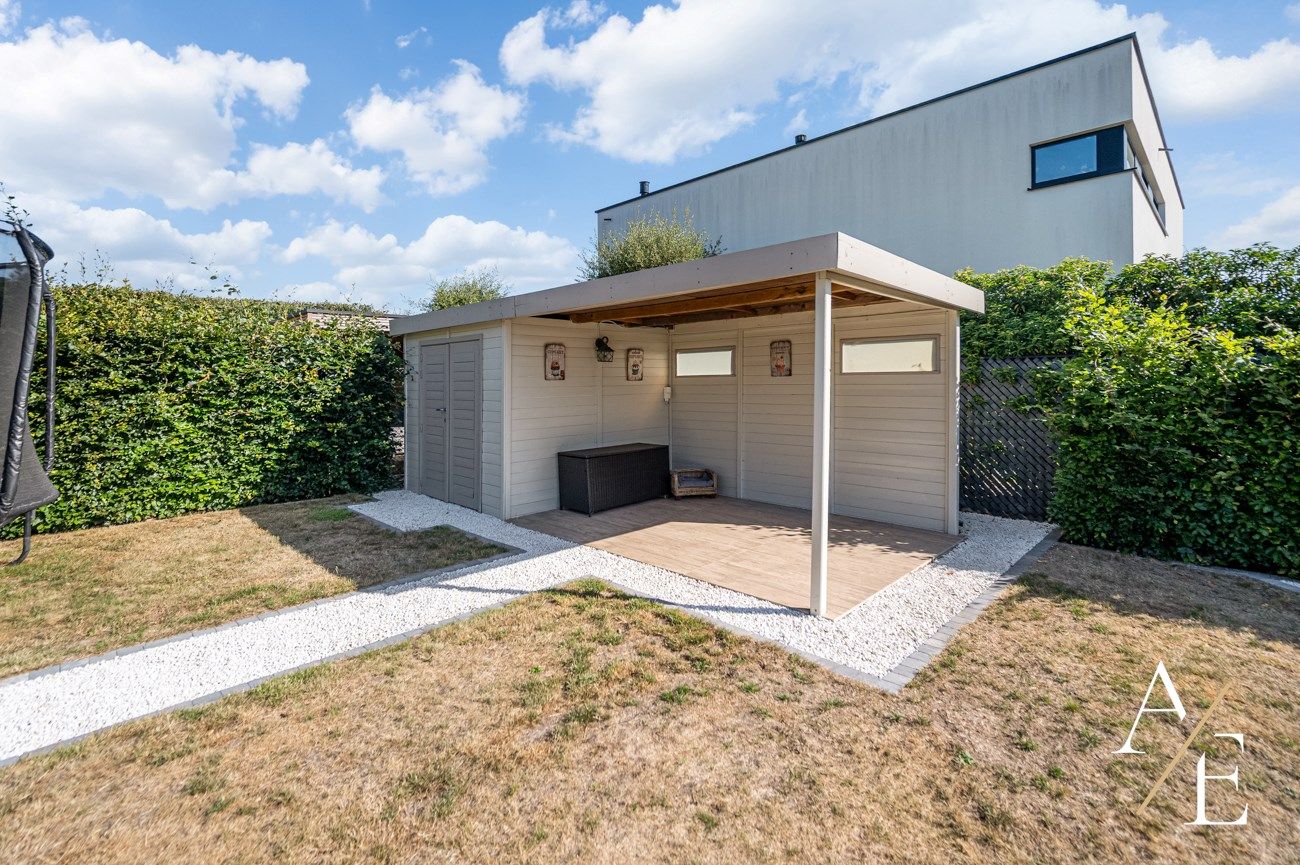MELLE - Instapklare woning met gezellige tuin, terras en pergola in kindvriendelijke wijk foto 12