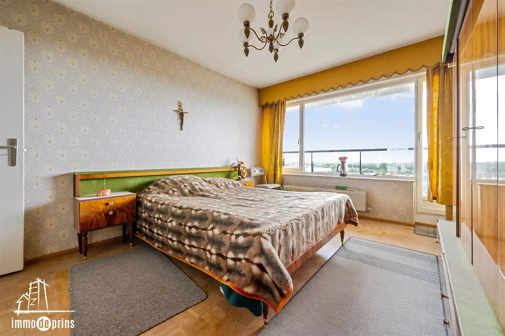 Ruim appartemement met 2 terrassen foto 11