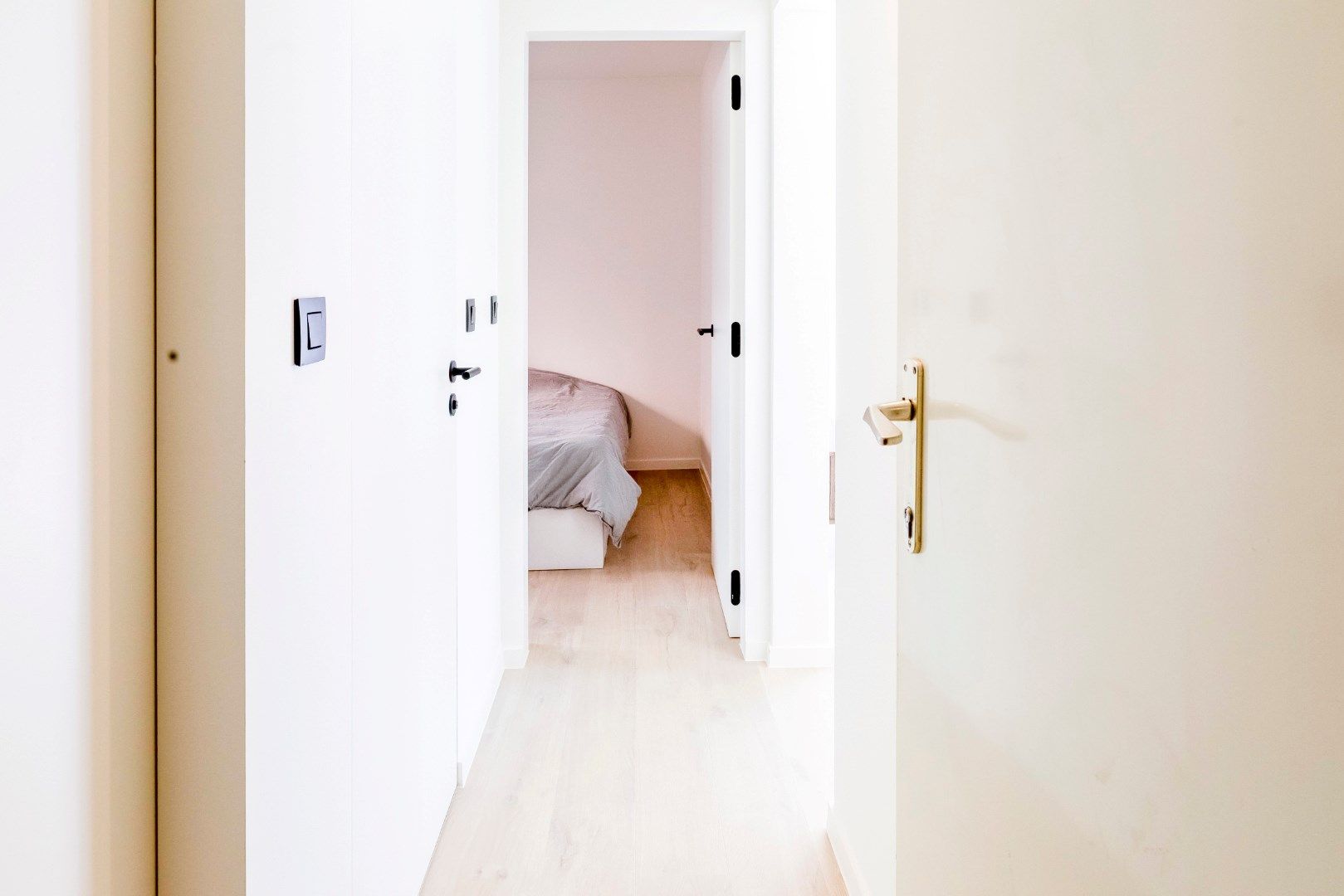 PRACHTIG GERENOVEERD APPARTEMENT met lateraal zeezicht te Koksijde  foto 12