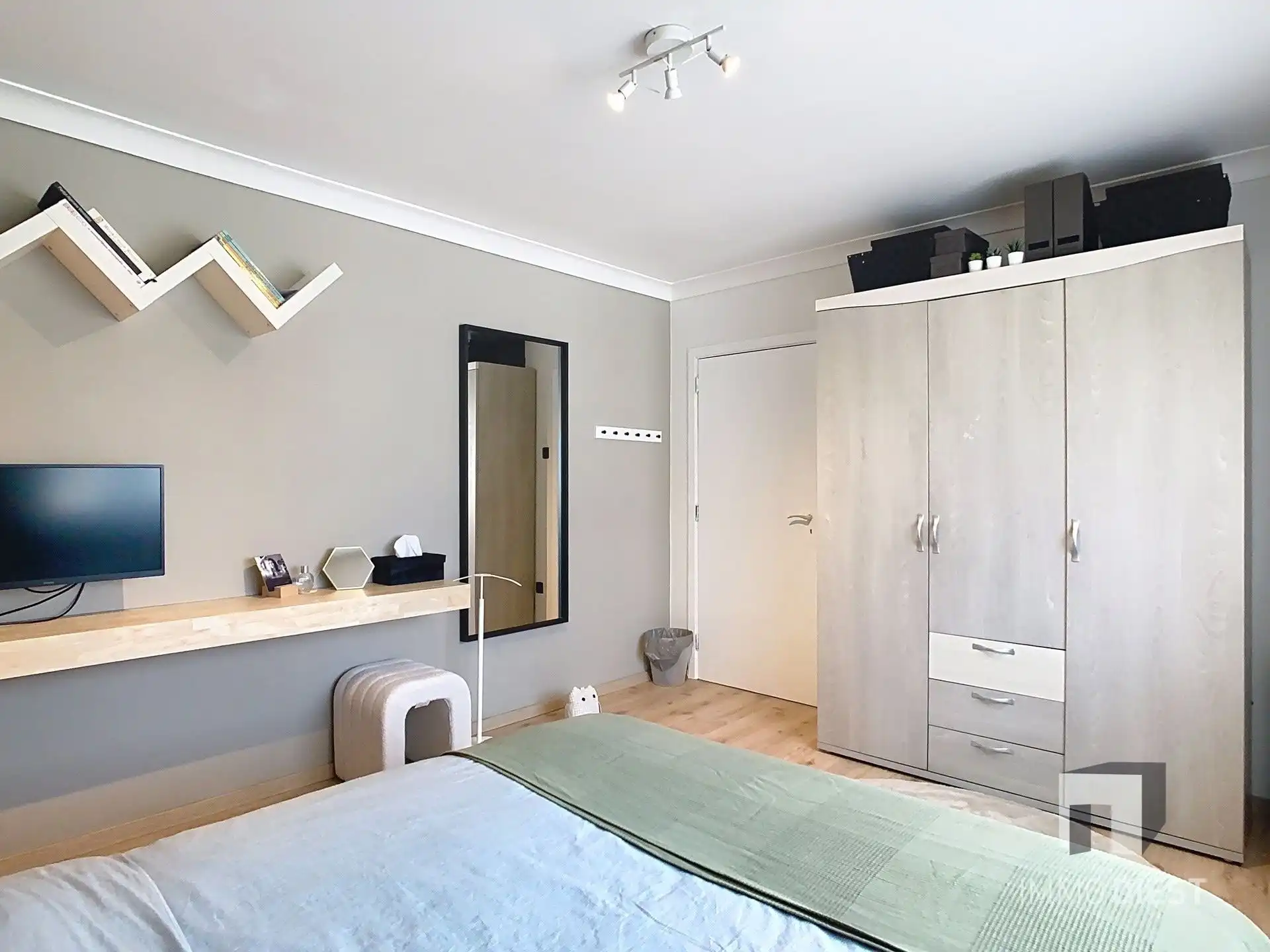 Gerenoveerde woning met 3 slpk op wandelafstand Schulensmeer foto 22
