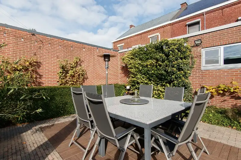 Knap afgewerkte, energiezuinige en ruime woning met vier slaapkamers, guesthouse/praktijkruimte op een centrale (maar toch bosrijke!) locatie te As foto 34