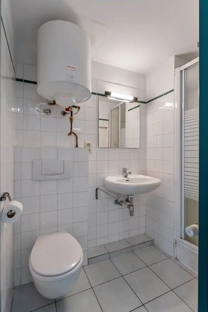 Lichtrijke en gemeubelde studio(22m²) nabij het station te centrum Leuven! foto 8