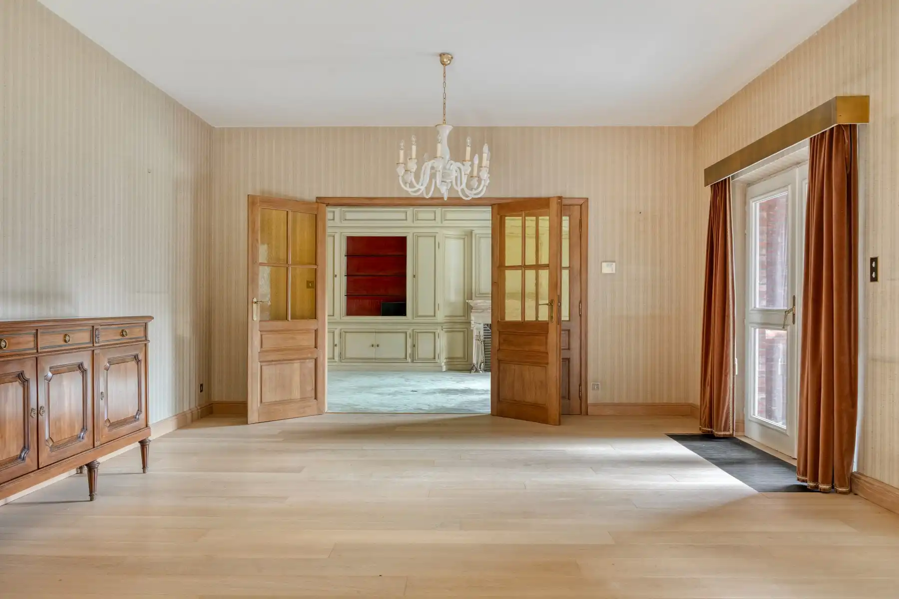 Karaktervolle villa met uitzonderlijk veel ruimte en tal van mogelijkheden foto 9