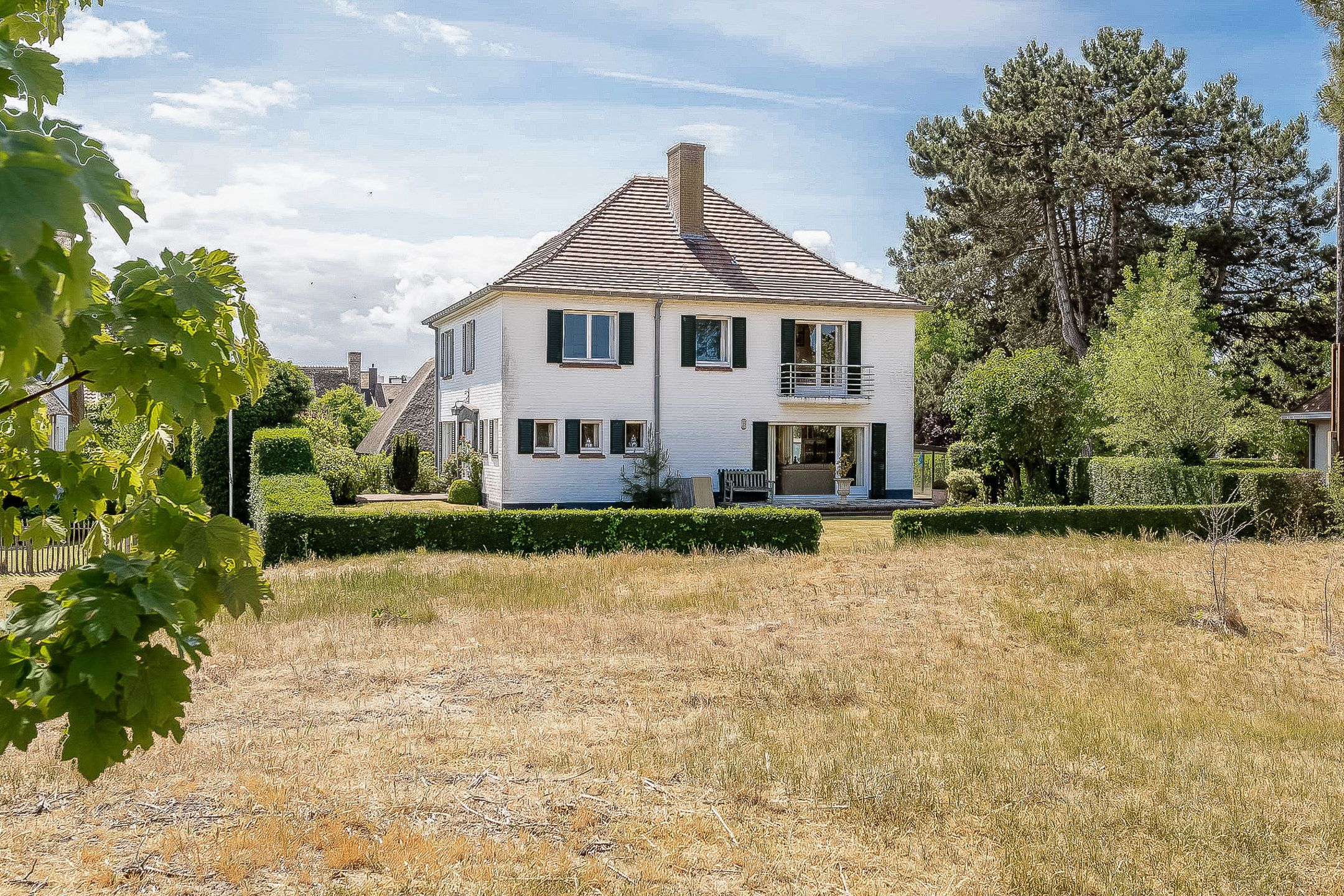 VILLA met panoramisch zicht op de ROYAL ZOUTE GOLF CLUB foto 5
