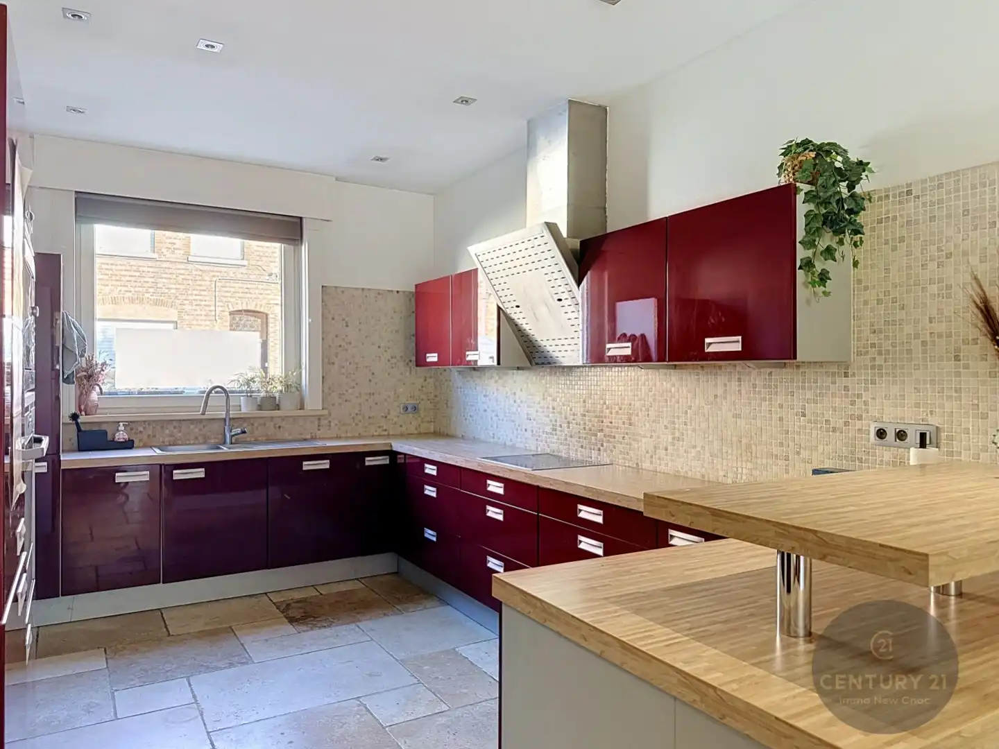 Zeer RUIME woning te Assebroek foto 3