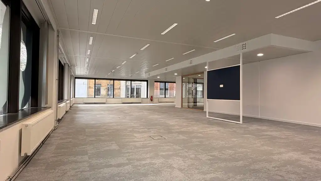 Kantoor met faciliteiten te huur in The Beacon Antwerpen foto 3