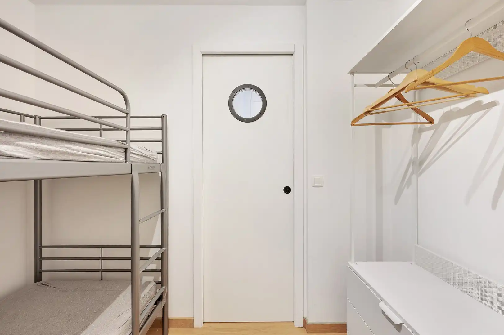 Perfect instapklaar appartement met zijdelings zeezicht. foto 14