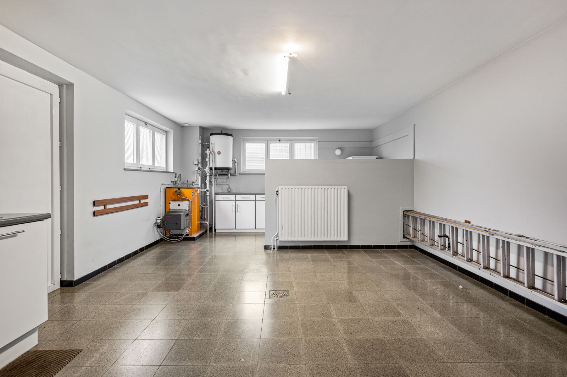 Ruime gezinswoning met tuin en garage op 856 m2 foto 15