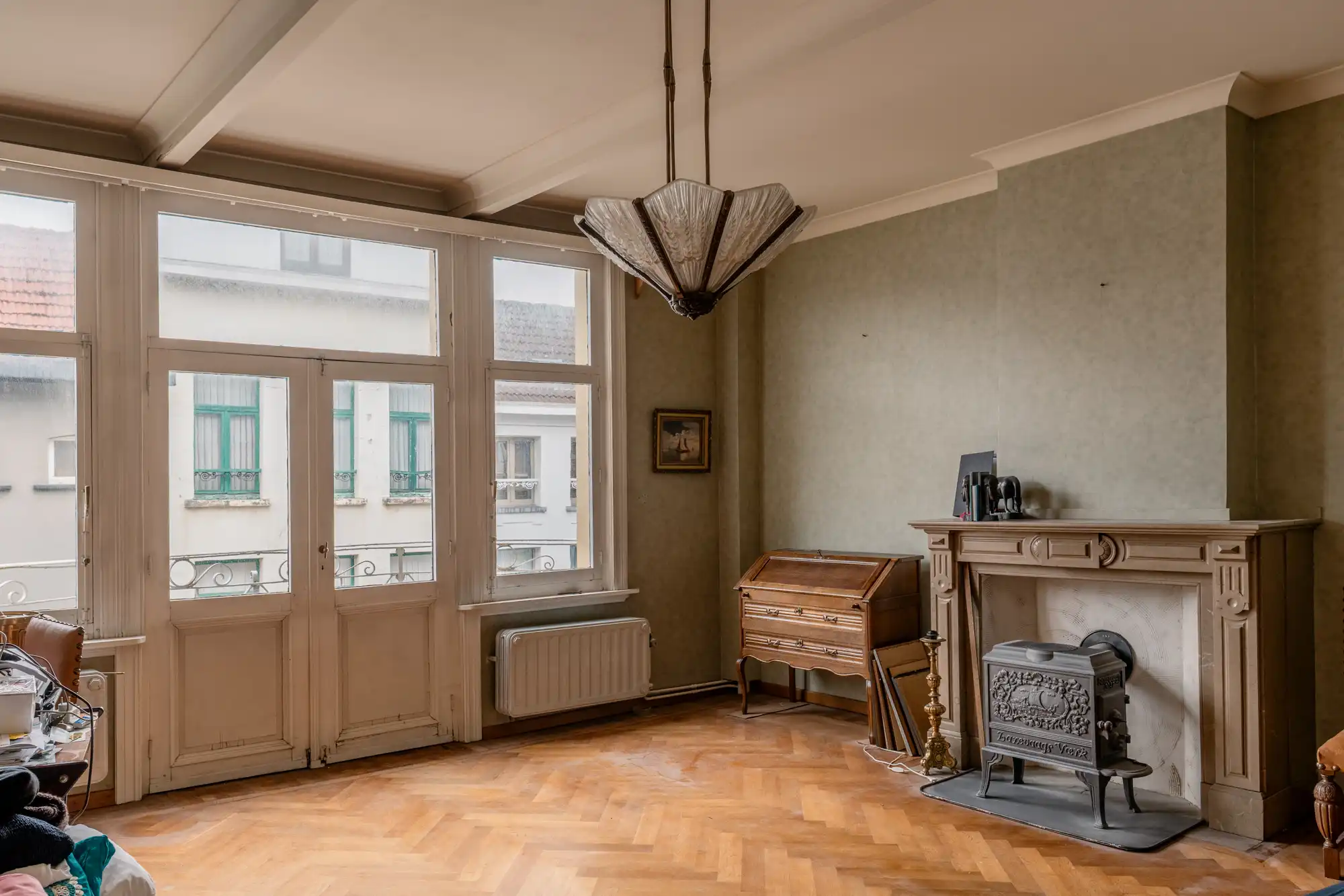 Woning waarbij je (na renovatie) alleen nog maar ‘achter de geraniums wilt zitten’ foto 3