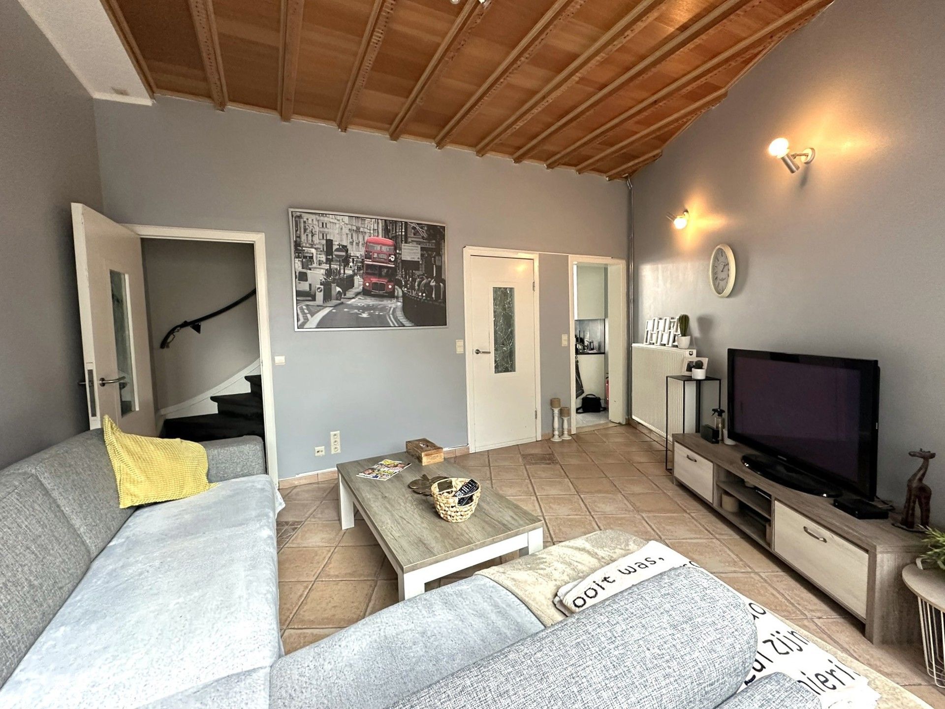 Huis te koop foto {{pictureIndex}}