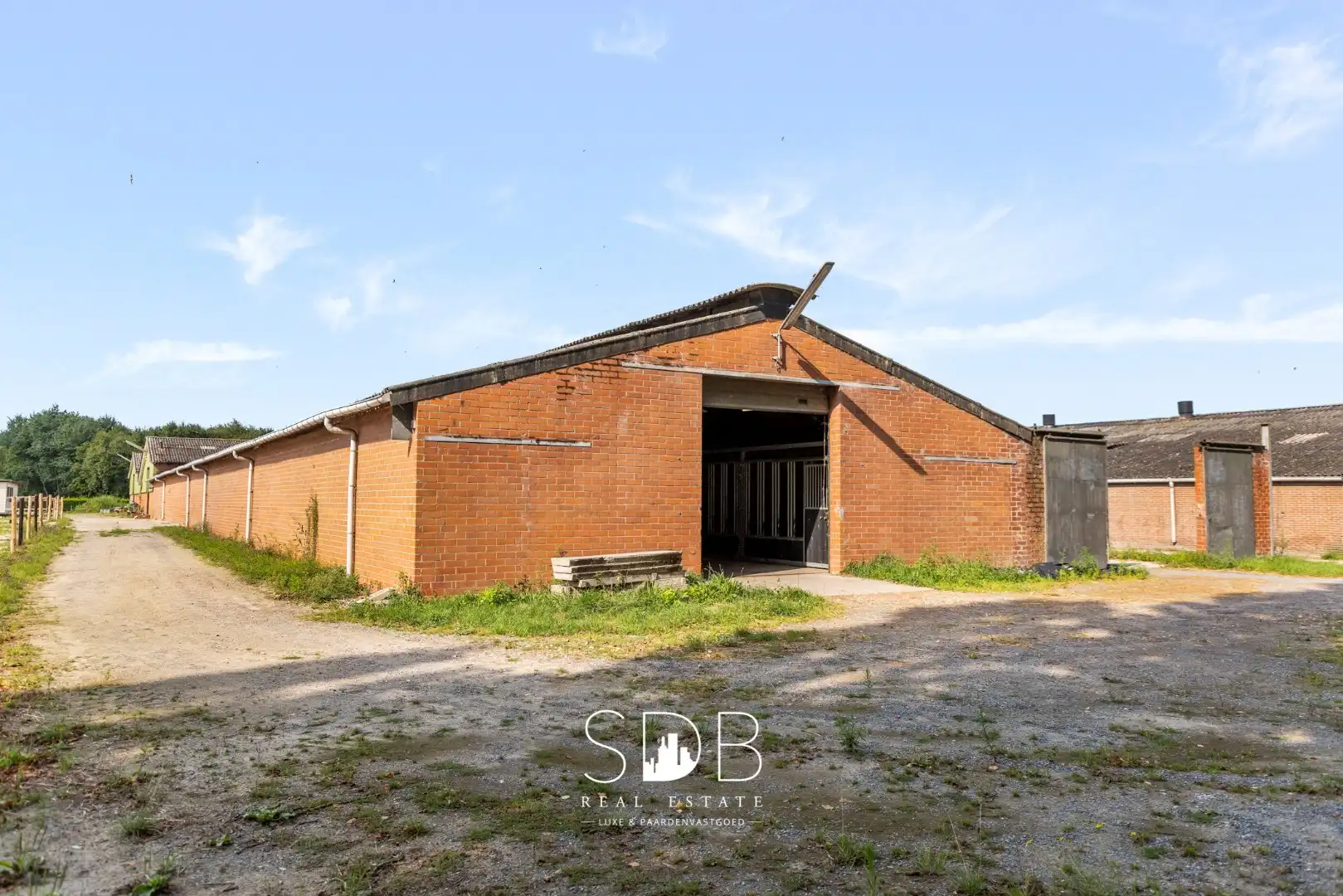 Boerderij met paardenfaciliteiten en graslanden op 14.490m² foto 13