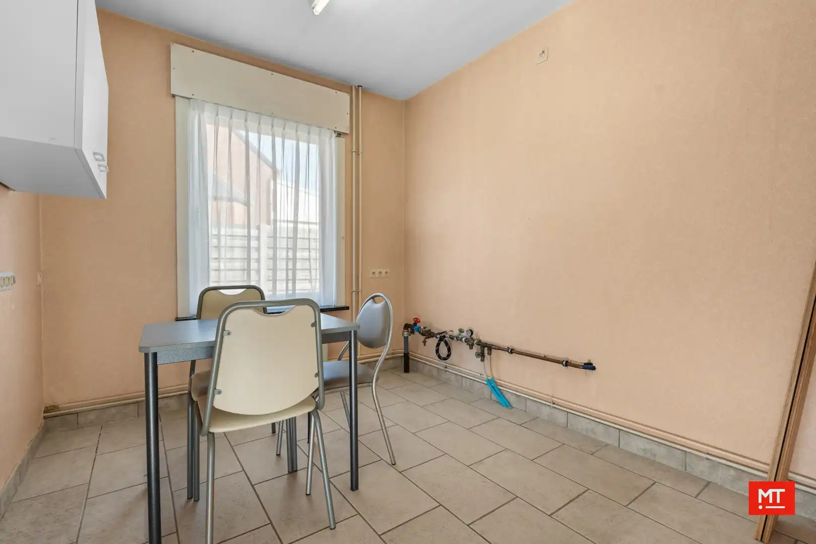 Alleenstaande woning met 3 slaapkamers, tuin en garage in het landelijke Zonnebeke foto 7