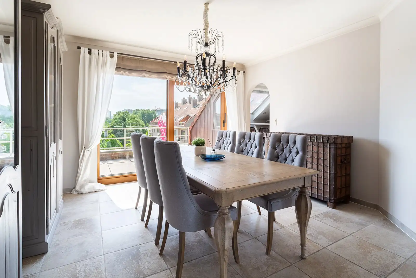 Ruim en lichtrijk duplex met 2 terrassen.  foto 10