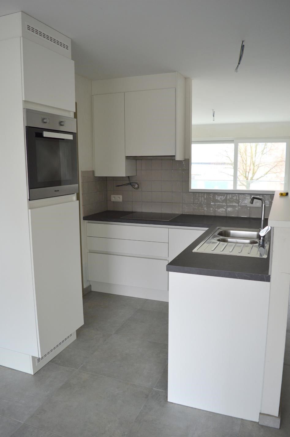 Instapklaar appartement met 2 slaapkamers op de 1e verdieping in Gullegem foto 3