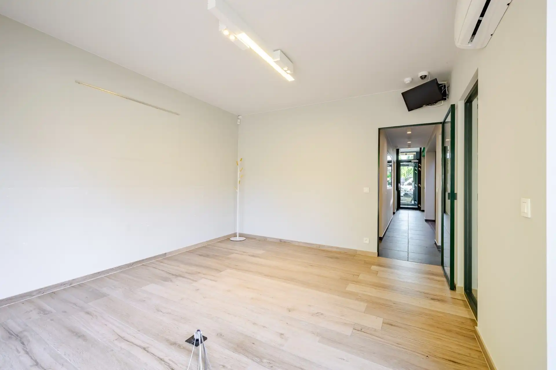 Zeer gunstig gelegen kantoorruimte centrum Heusden. foto 12