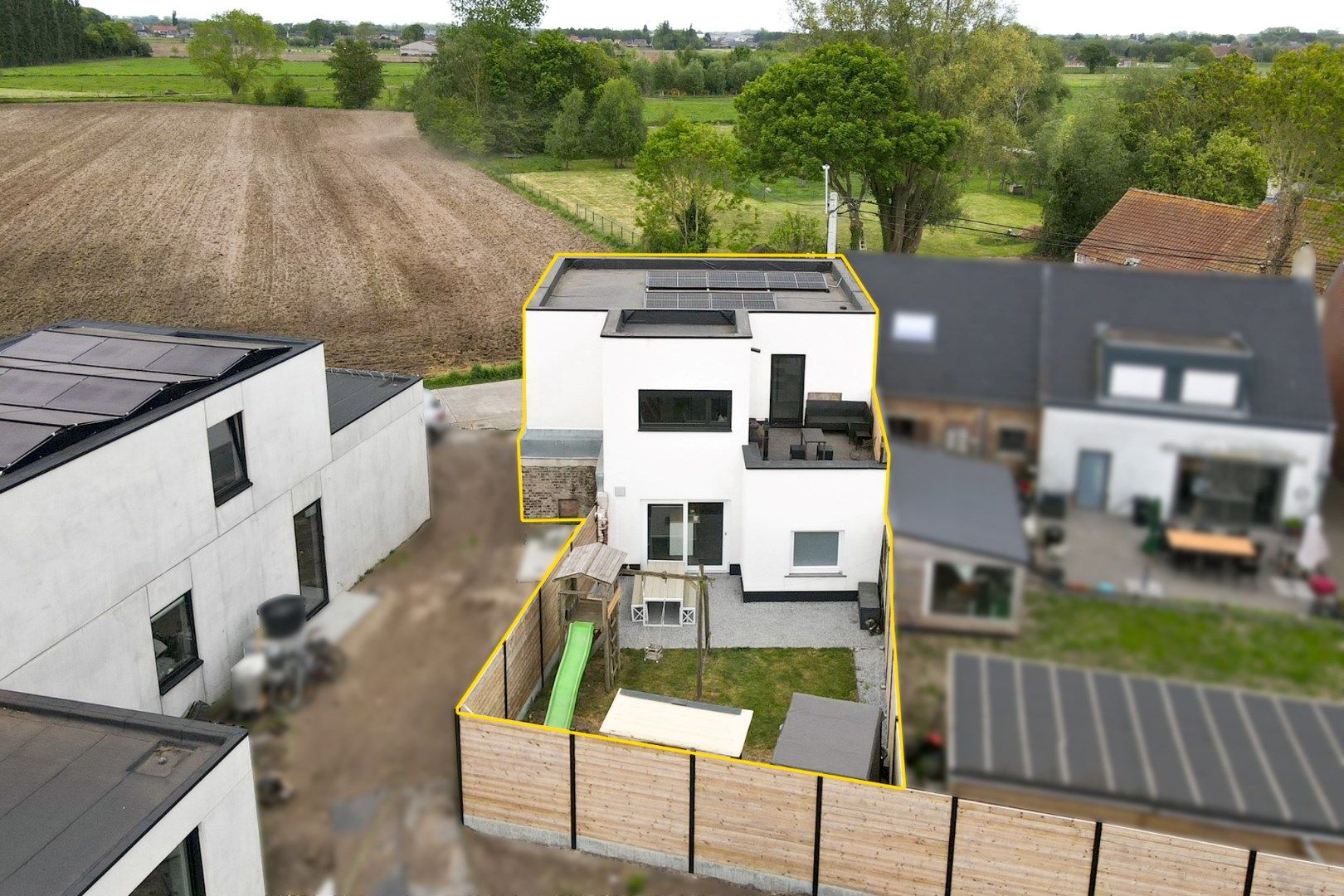 Strakke instapklare woning met rustige locatie foto 14