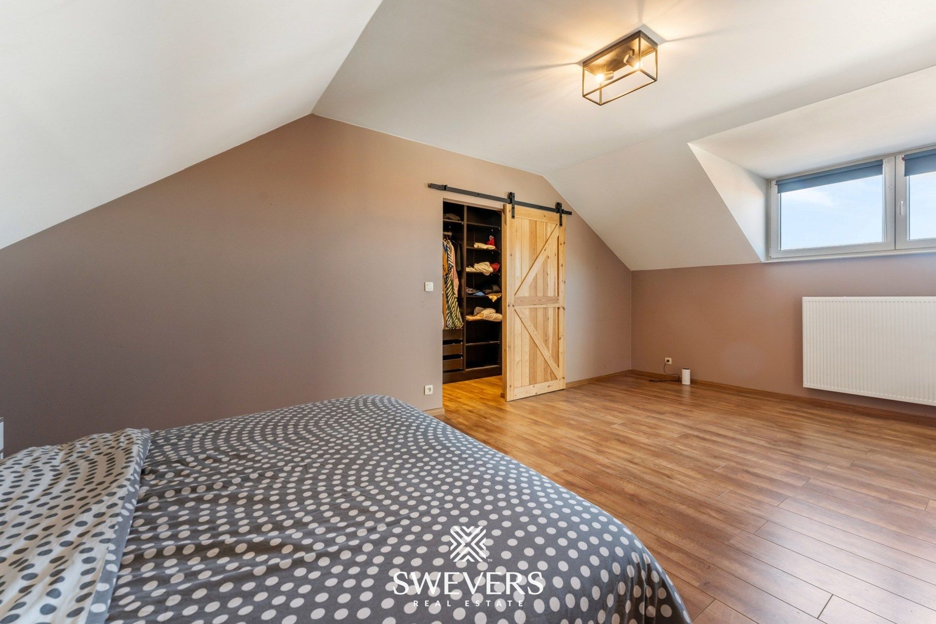 Gerenoveerde gezinswoning met 3 slpk en zonnige tuin foto 18