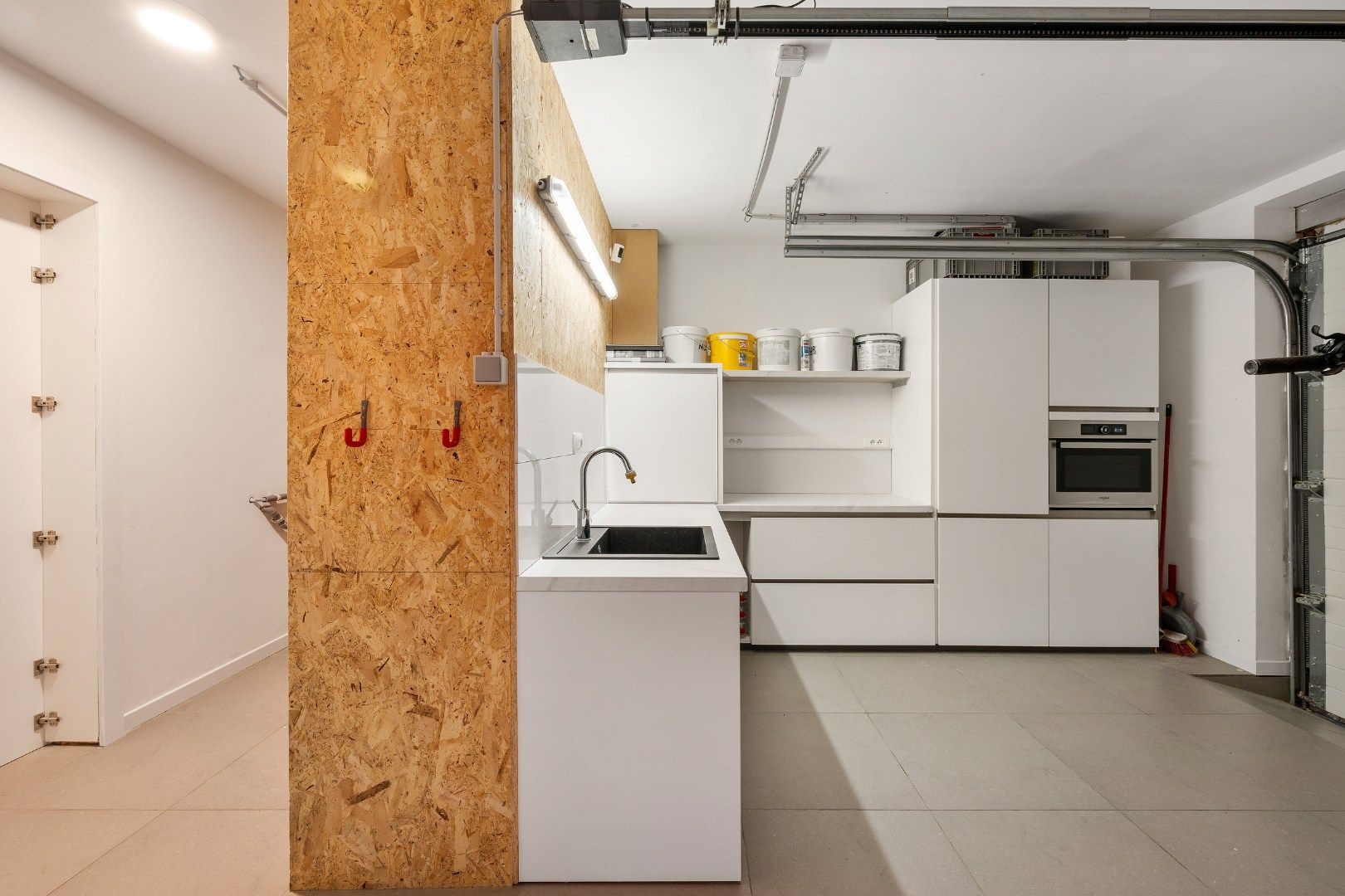 Instapklare, energiezuinige woning met 4 slaapkamers, garage en tuin in Menen foto 15