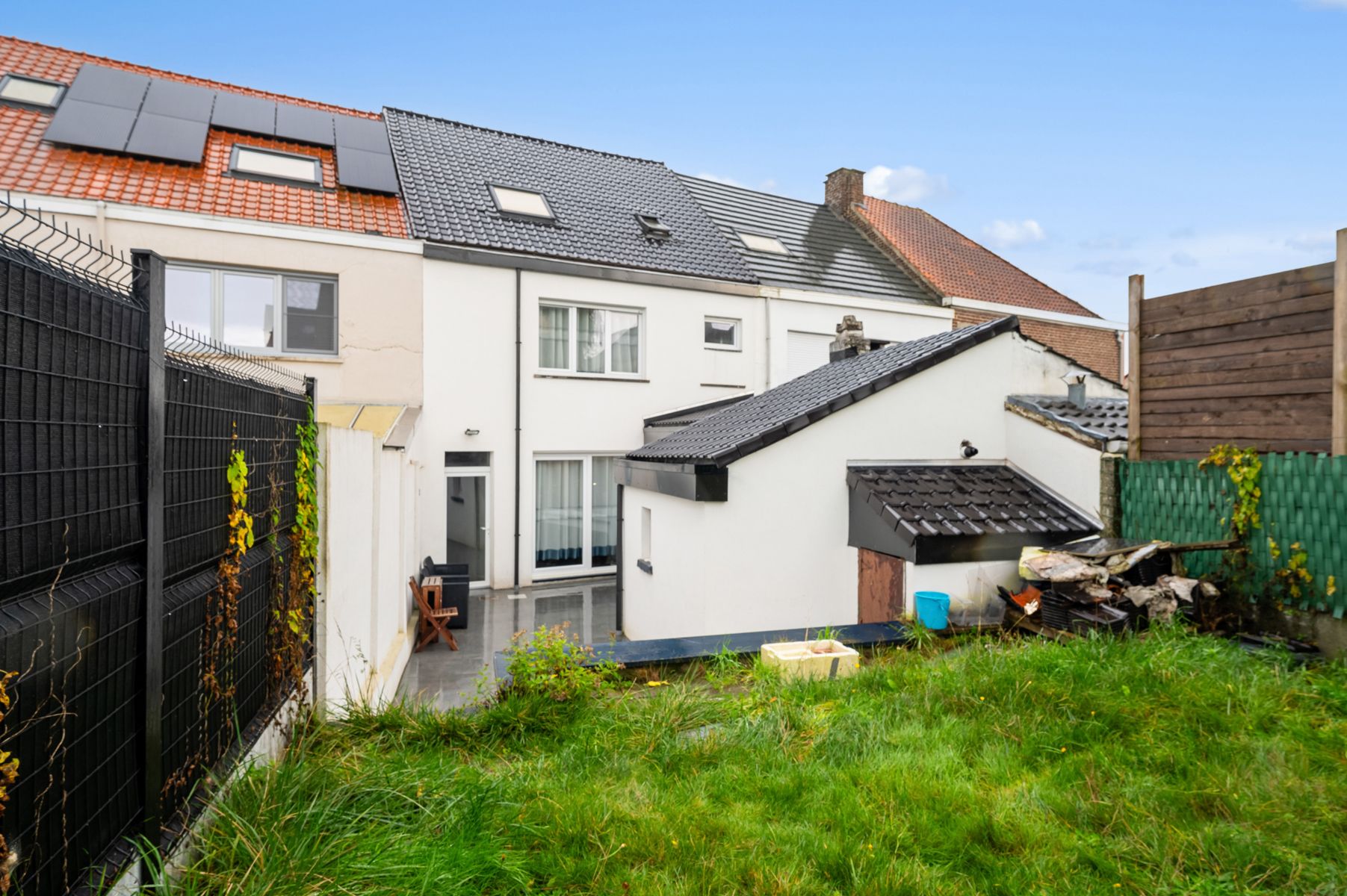 Gezinswoning met 5 slaapkamers en tuin foto 17