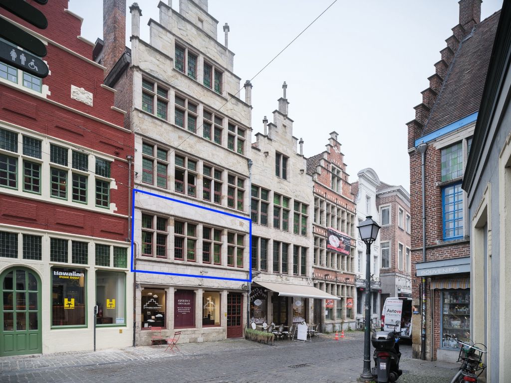 Historisch centrum Gent - 1 slpk appartement op slechts 50 m van ”Gravensteen" foto {{pictureIndex}}