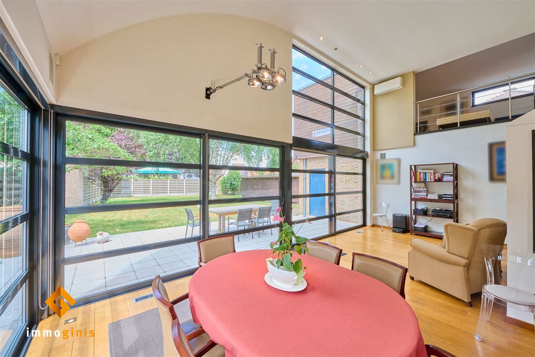 Zéér ruime woning met 3 tot 6 slaapkamers en praktijkruimte. Perceel van 7a86ca in centrum Bocholt! foto 4