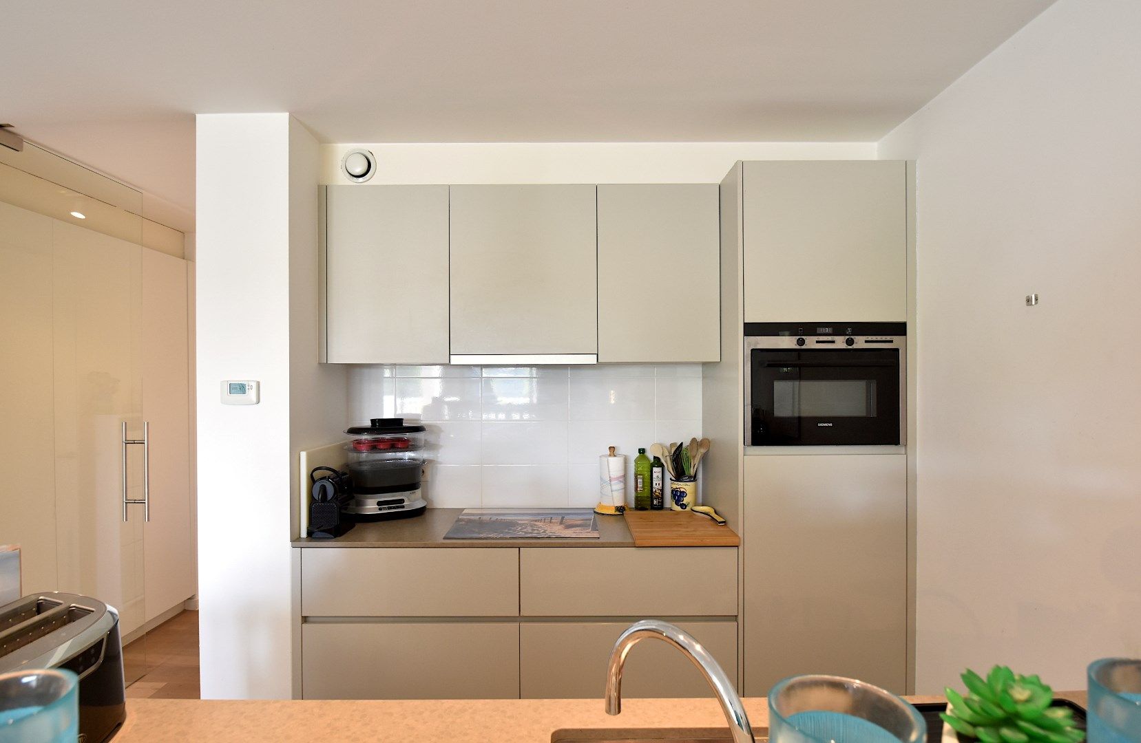 Stijlvol en zonnig appartement in residentie Mont Martin – De Haan foto 9