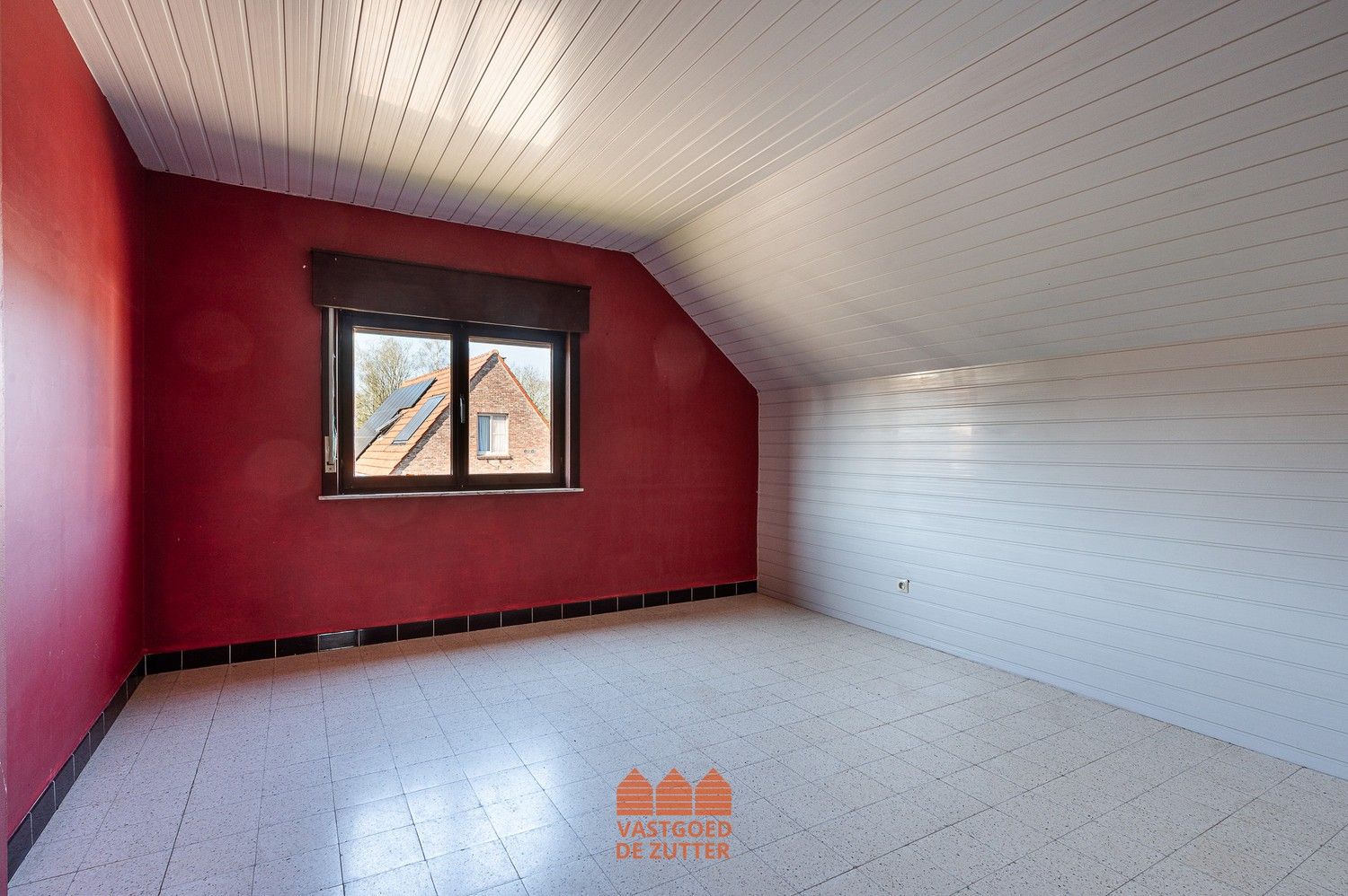 Te renoveren halfopen woning met prachtig vergezicht op unieke locatie foto 19
