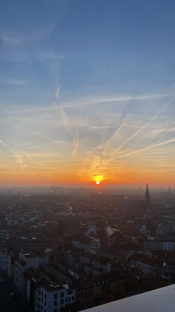 Stijlvol wonen met fenomenaal uitzicht foto {{pictureIndex}}