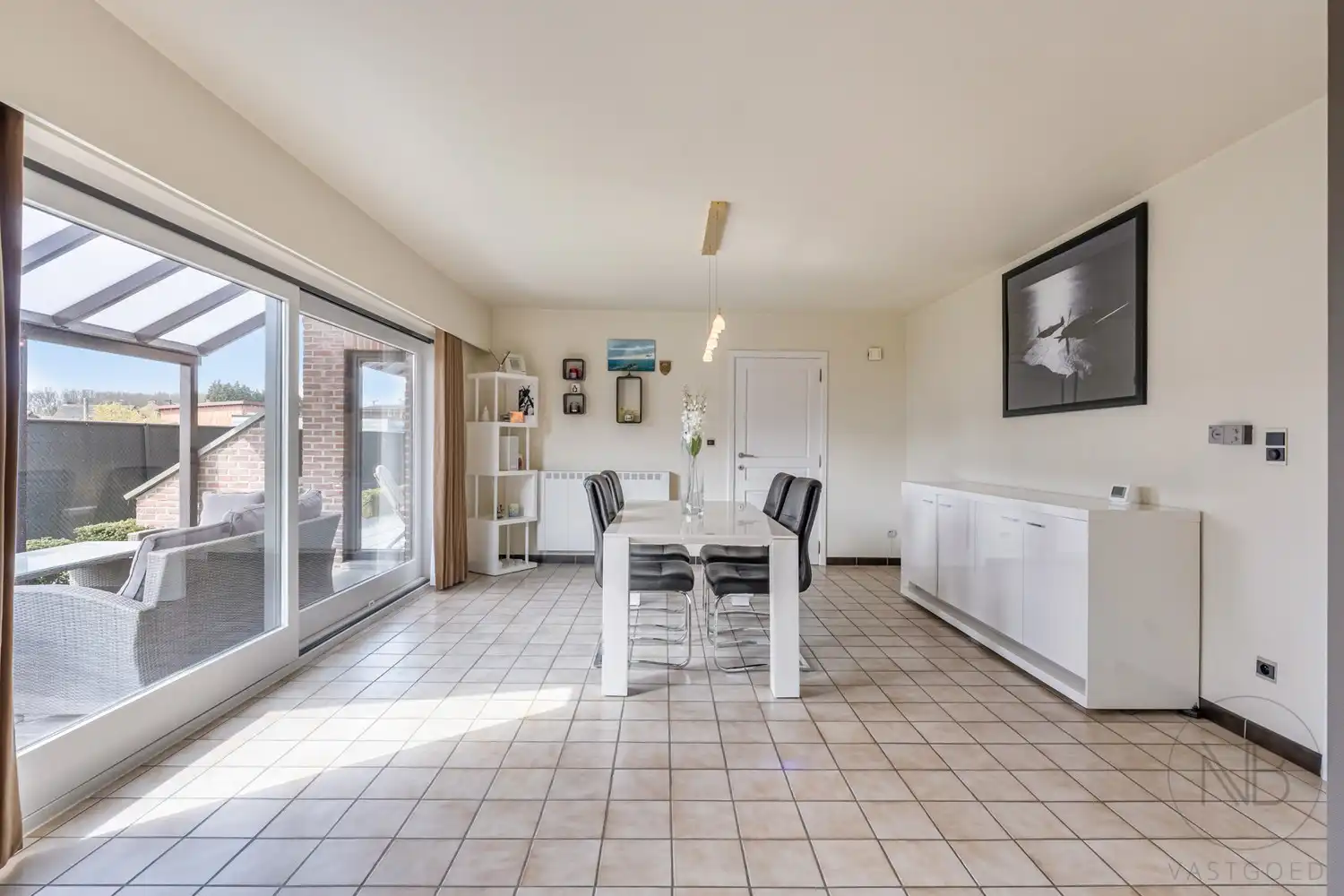 Architectenwoning met ruimte, licht en absolute rust! foto 11