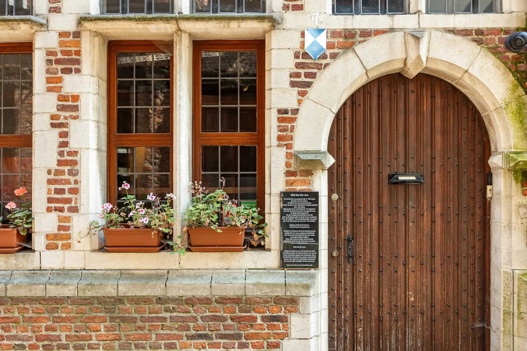 Karaktervolle stadswoning uit 1700 in het historische hart foto 3