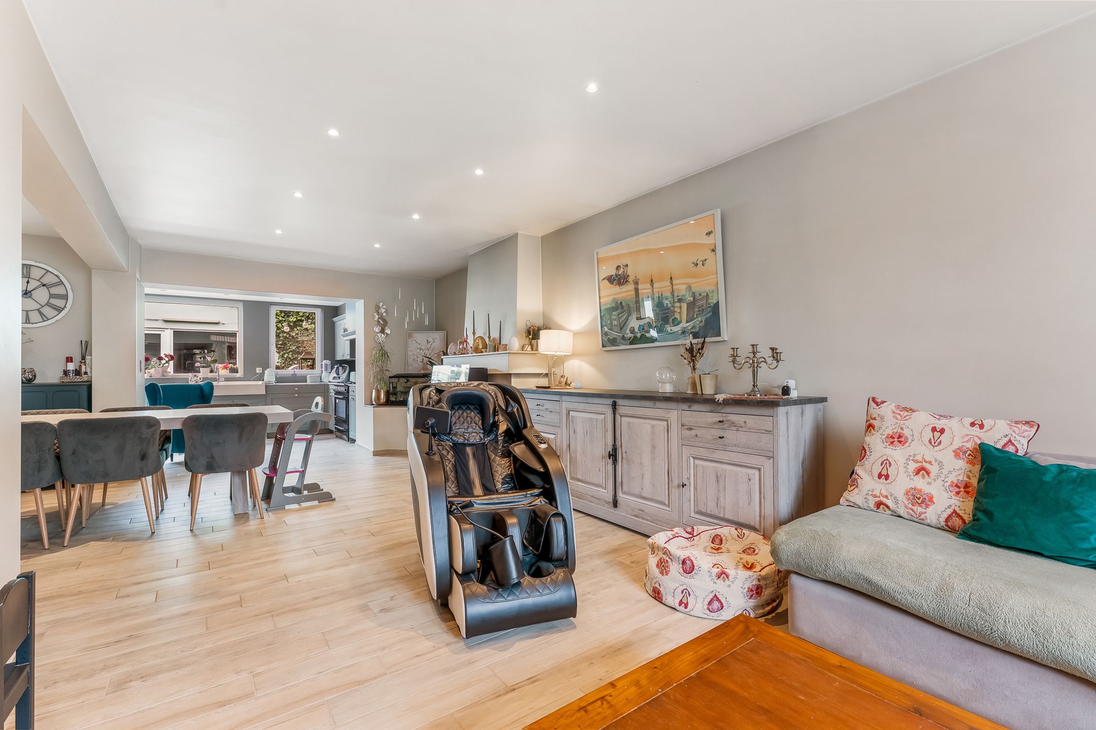Instapklare woning met werkplaats te Vroenhoven foto 7