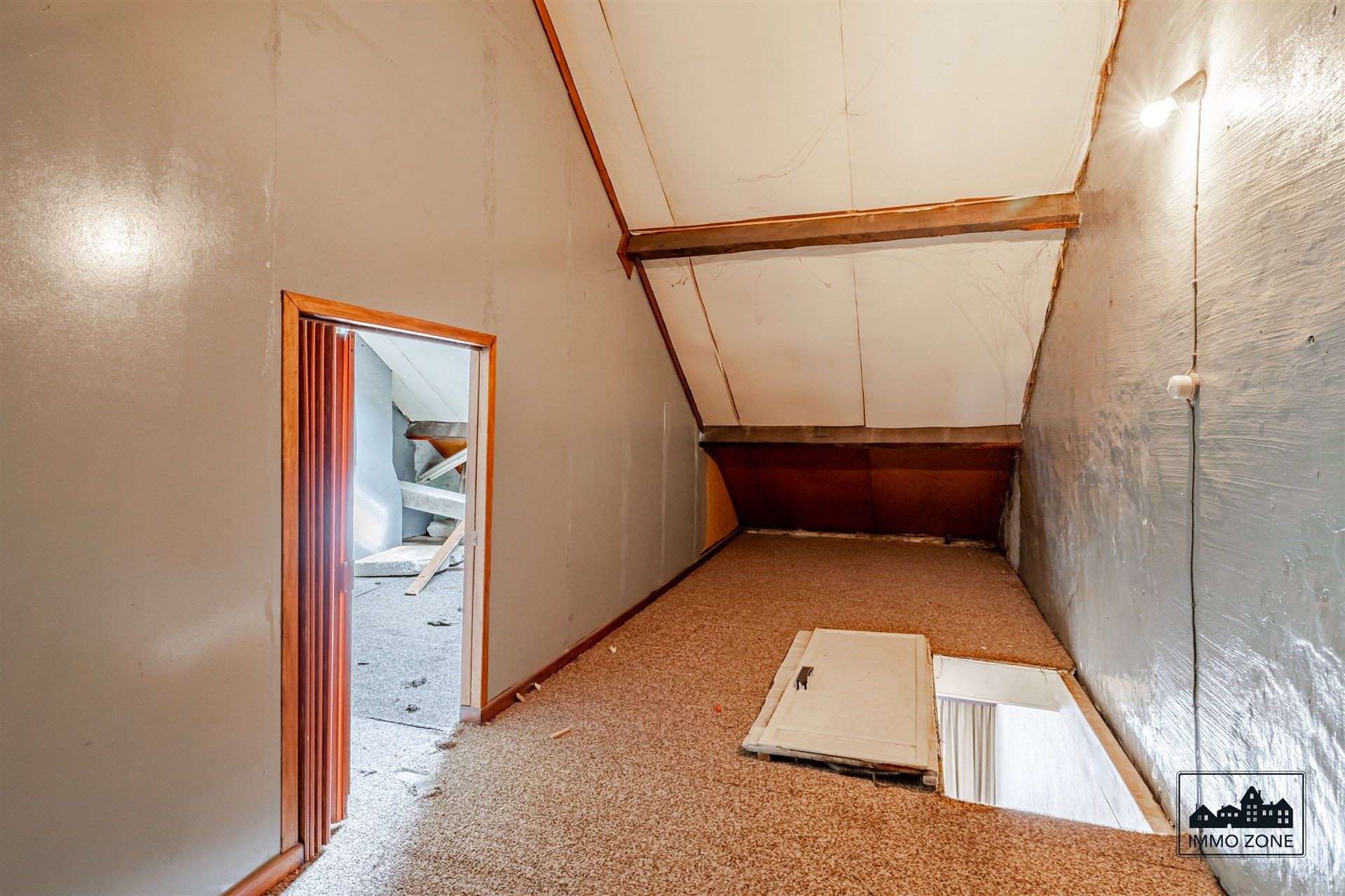 Woning met 3 slaapkamers, grote tuin en achteruitgang foto 8