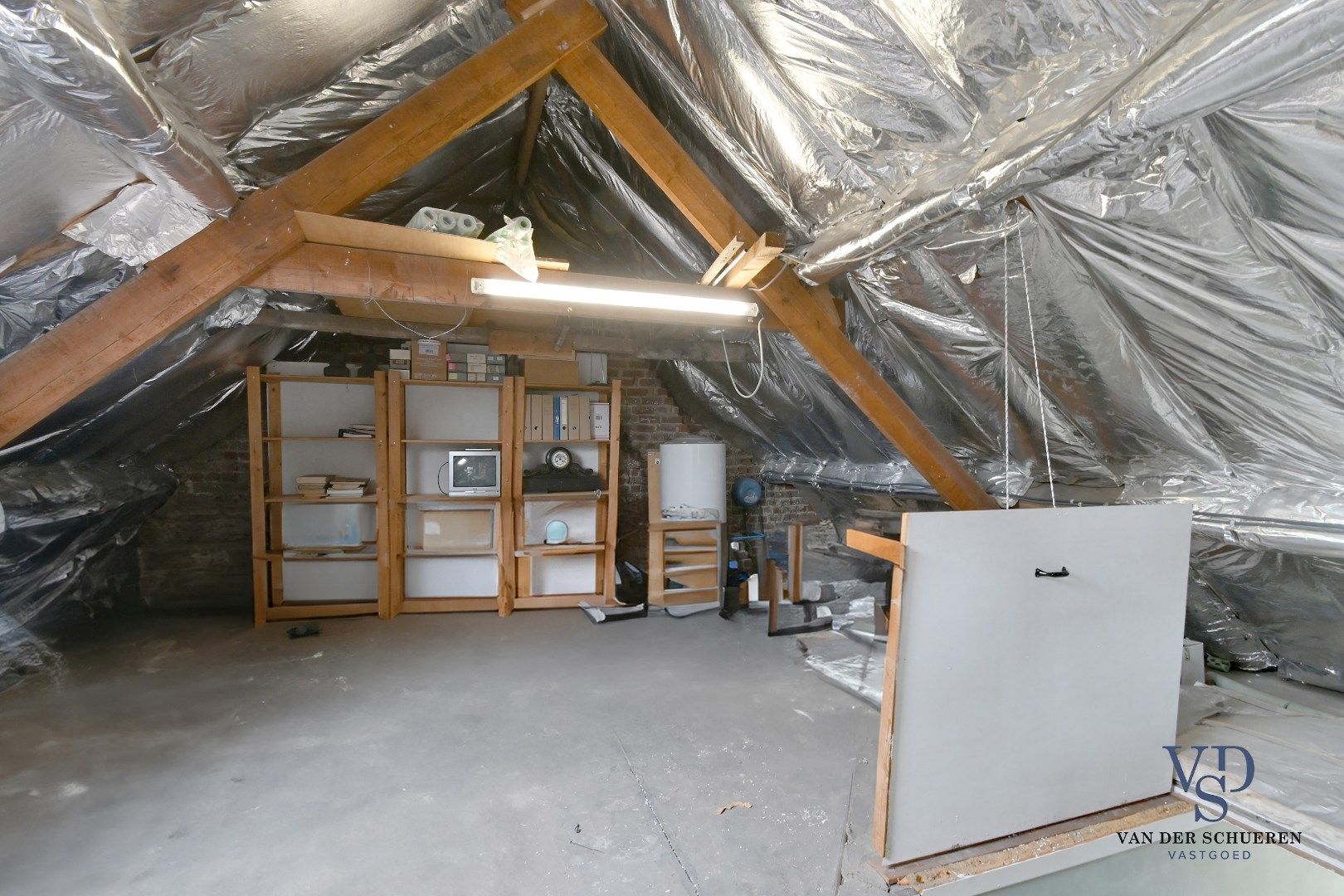 Charmante woning op royaal perceel van 1.618 m² foto 33