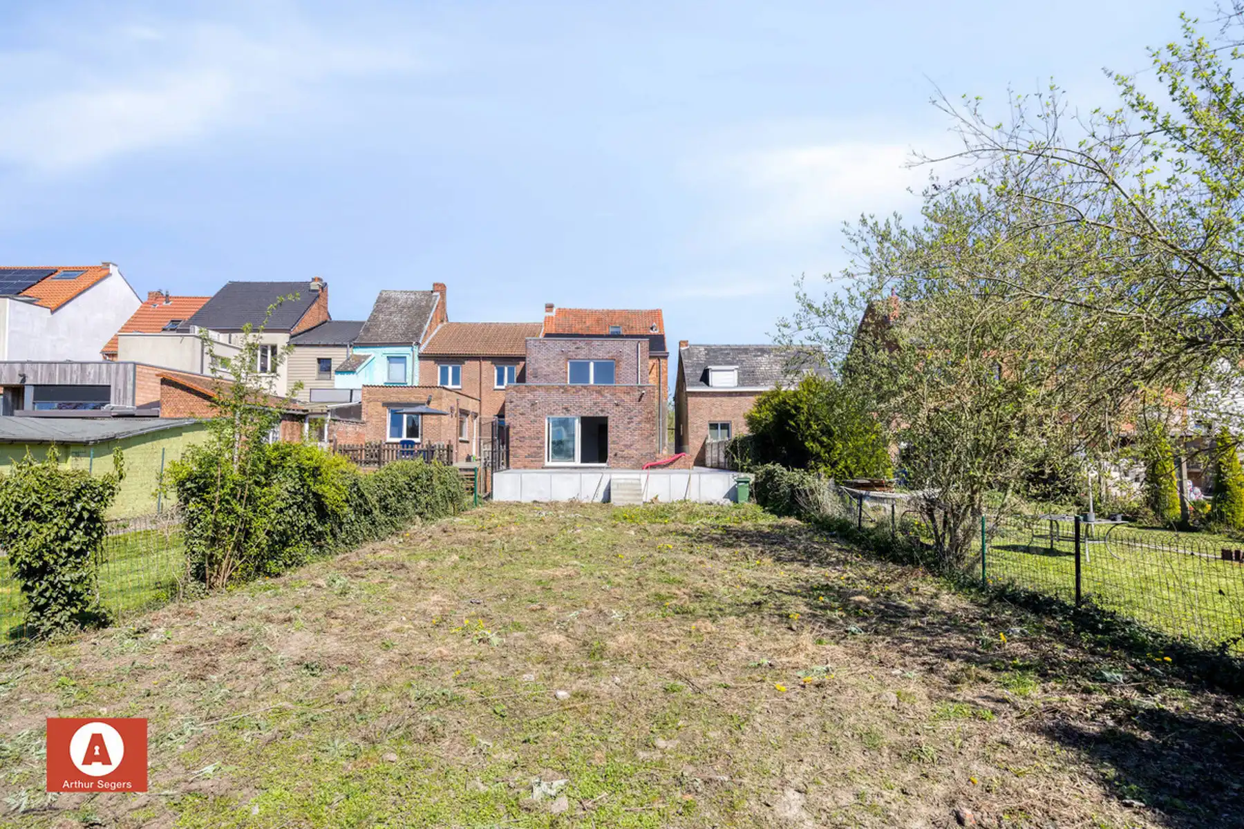 Veder af te werken/te renoveren gezinswoning mét achterbouw foto 29